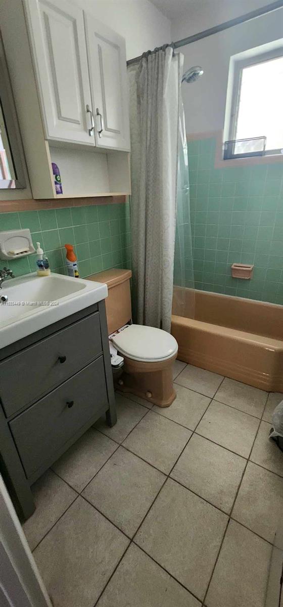 60 79th St, Miami, FL, 33150 United States, 1 Bedroom Bedrooms, ,1 BathroomBathrooms,Residential,For Sale,79th St,A11533449