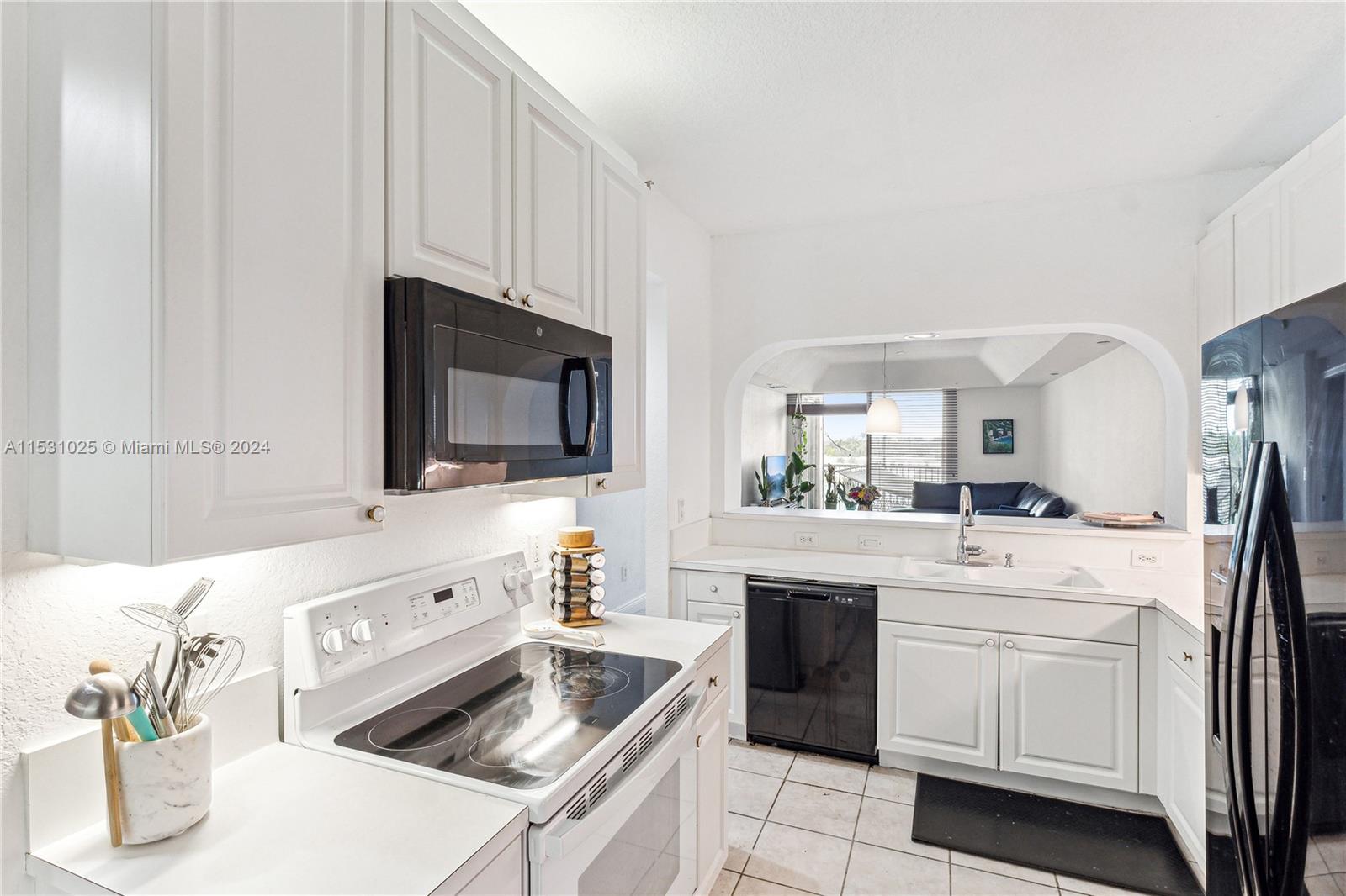 10720 NW 66th St 509, Doral, Florida 33178, 3 Bedrooms Bedrooms, ,2 BathroomsBathrooms,Residential,For Sale,10720 NW 66th St 509,A11531025