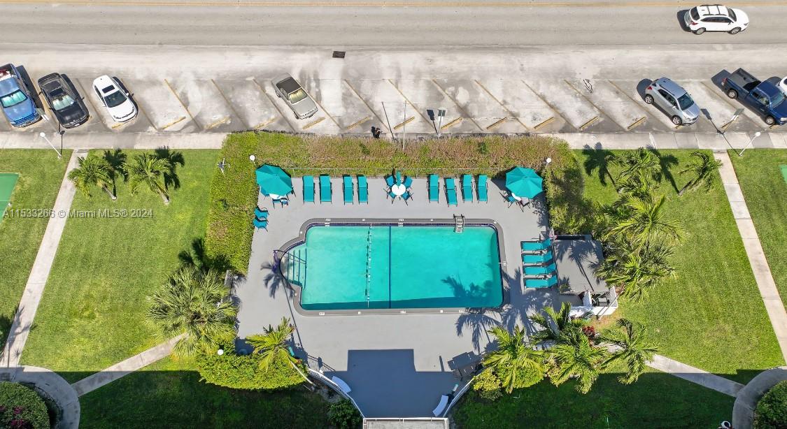 CUSTOM MIRROR IN LIVING ROOM