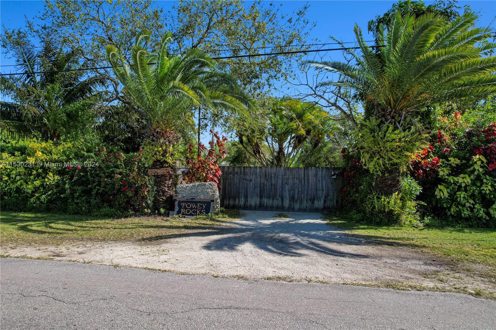 22585 SW 187th Ave, Miami, Florida 33170, 3 Bedrooms Bedrooms, ,2 BathroomsBathrooms,Residential,For Sale,22585 SW 187th Ave,A11530231