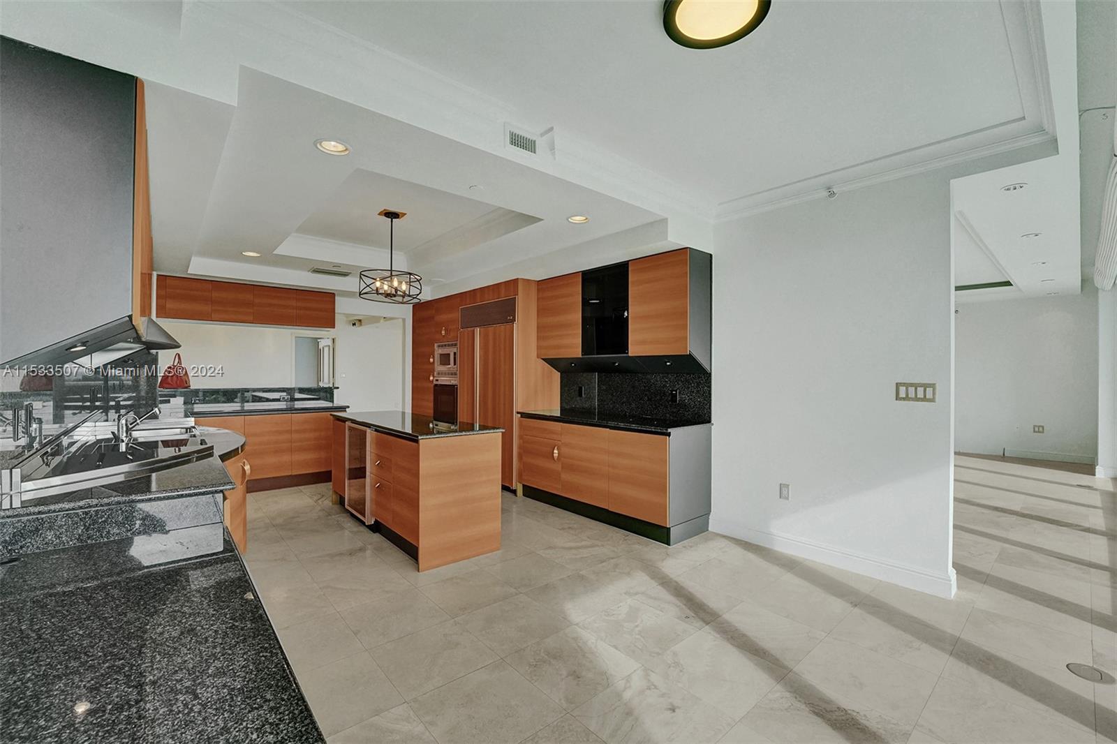 19955 NE 38th Ct 904, Aventura, Florida 33180, 3 Bedrooms Bedrooms, ,4 BathroomsBathrooms,Residentiallease,For Rent,19955 NE 38th Ct 904,A11533507