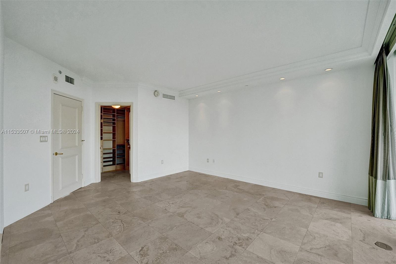 19955 NE 38th Ct 904, Aventura, Florida 33180, 3 Bedrooms Bedrooms, ,4 BathroomsBathrooms,Residentiallease,For Rent,19955 NE 38th Ct 904,A11533507