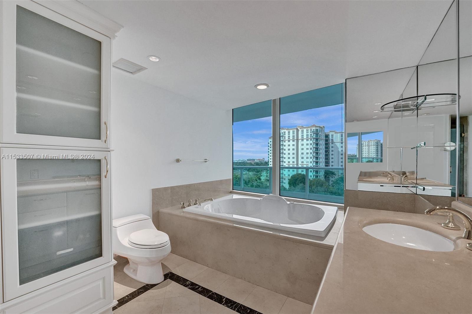 19955 NE 38th Ct 904, Aventura, Florida 33180, 3 Bedrooms Bedrooms, ,4 BathroomsBathrooms,Residentiallease,For Rent,19955 NE 38th Ct 904,A11533507