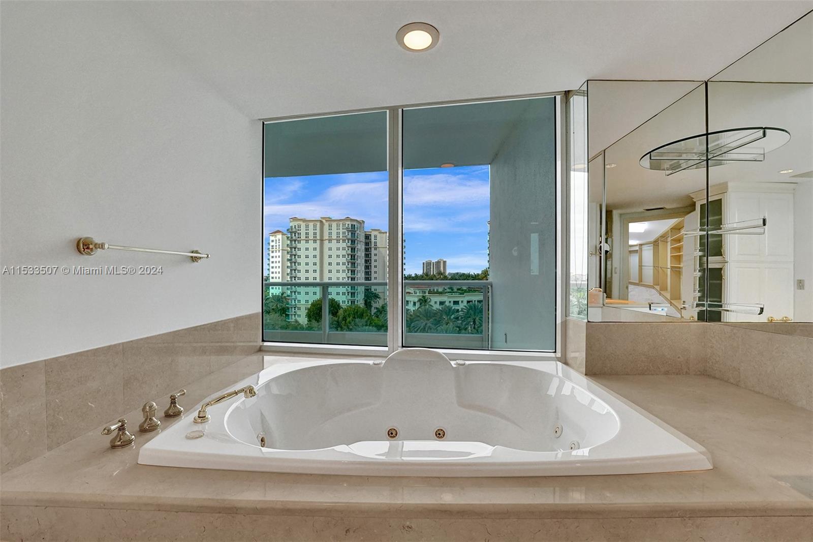 19955 NE 38th Ct 904, Aventura, Florida 33180, 3 Bedrooms Bedrooms, ,4 BathroomsBathrooms,Residentiallease,For Rent,19955 NE 38th Ct 904,A11533507