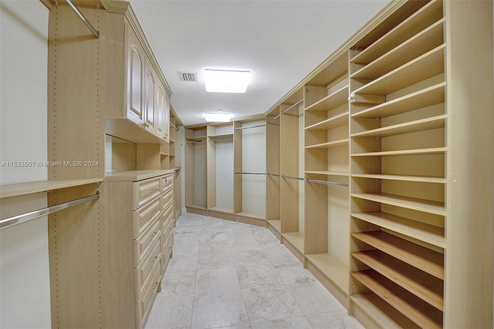 19955 NE 38th Ct 904, Aventura, Florida 33180, 3 Bedrooms Bedrooms, ,4 BathroomsBathrooms,Residentiallease,For Rent,19955 NE 38th Ct 904,A11533507