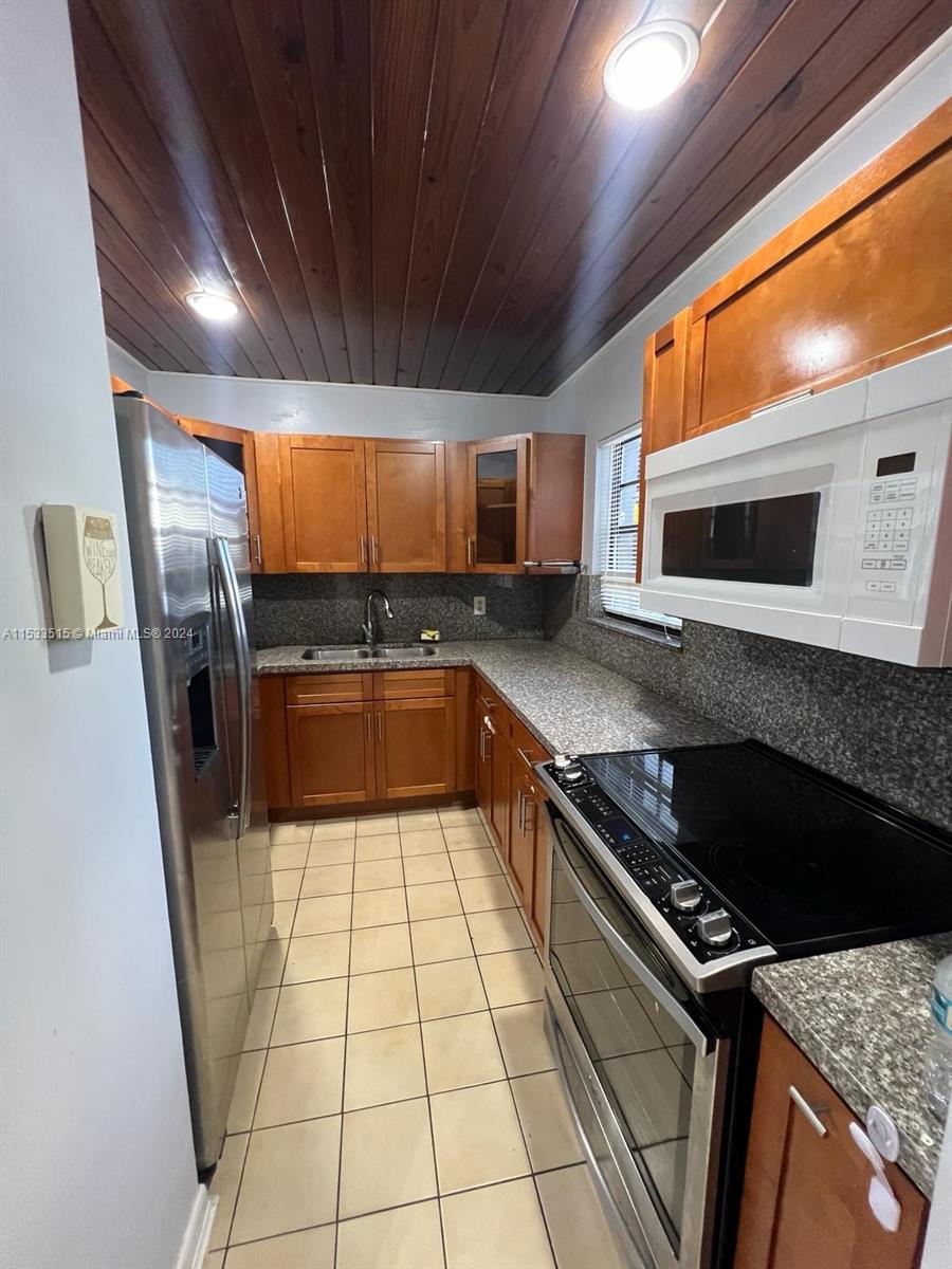 11433 NW 4th Ter 11433, Sweetwater, Florida 33172, 2 Bedrooms Bedrooms, ,2 BathroomsBathrooms,Residential,For Sale,11433 NW 4th Ter 11433,A11533515