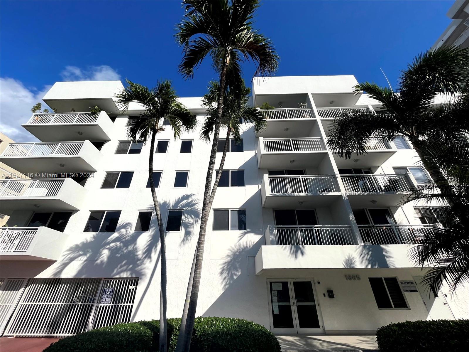 1665 Bay Rd 425, Miami Beach, Florida 33139, 2 Bedrooms Bedrooms, ,2 BathroomsBathrooms,Residential,For Sale,1665 Bay Rd 425,A11527116