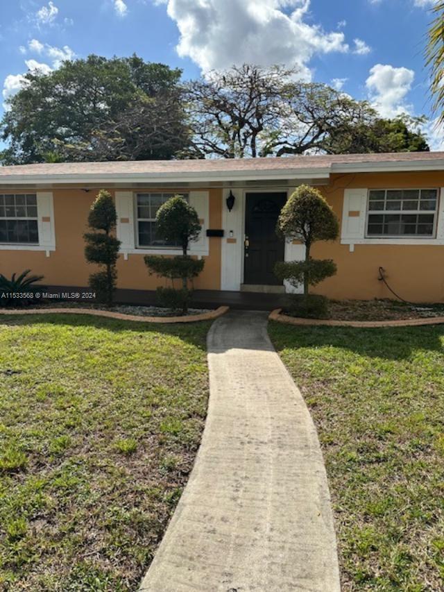 940 NW 183rd St  For Sale A11533568, FL
