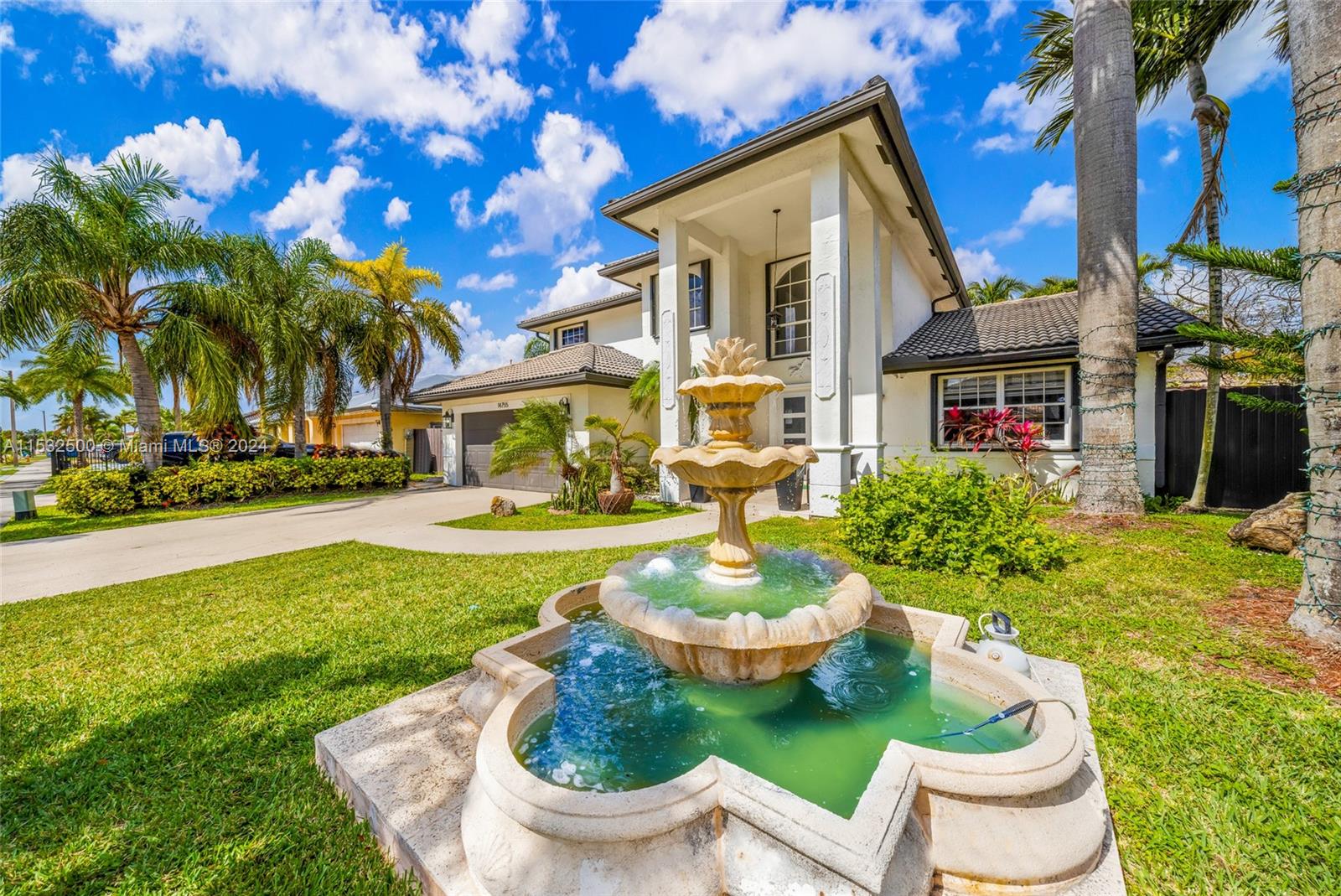 14755 SW 168th Ter, Miami, Florida 33187, 4 Bedrooms Bedrooms, ,3 BathroomsBathrooms,Residential,For Sale,14755 SW 168th Ter,A11532500