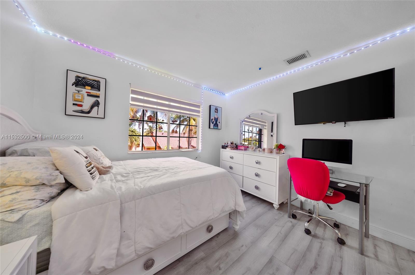 14755 SW 168th Ter, Miami, Florida 33187, 4 Bedrooms Bedrooms, ,3 BathroomsBathrooms,Residential,For Sale,14755 SW 168th Ter,A11532500