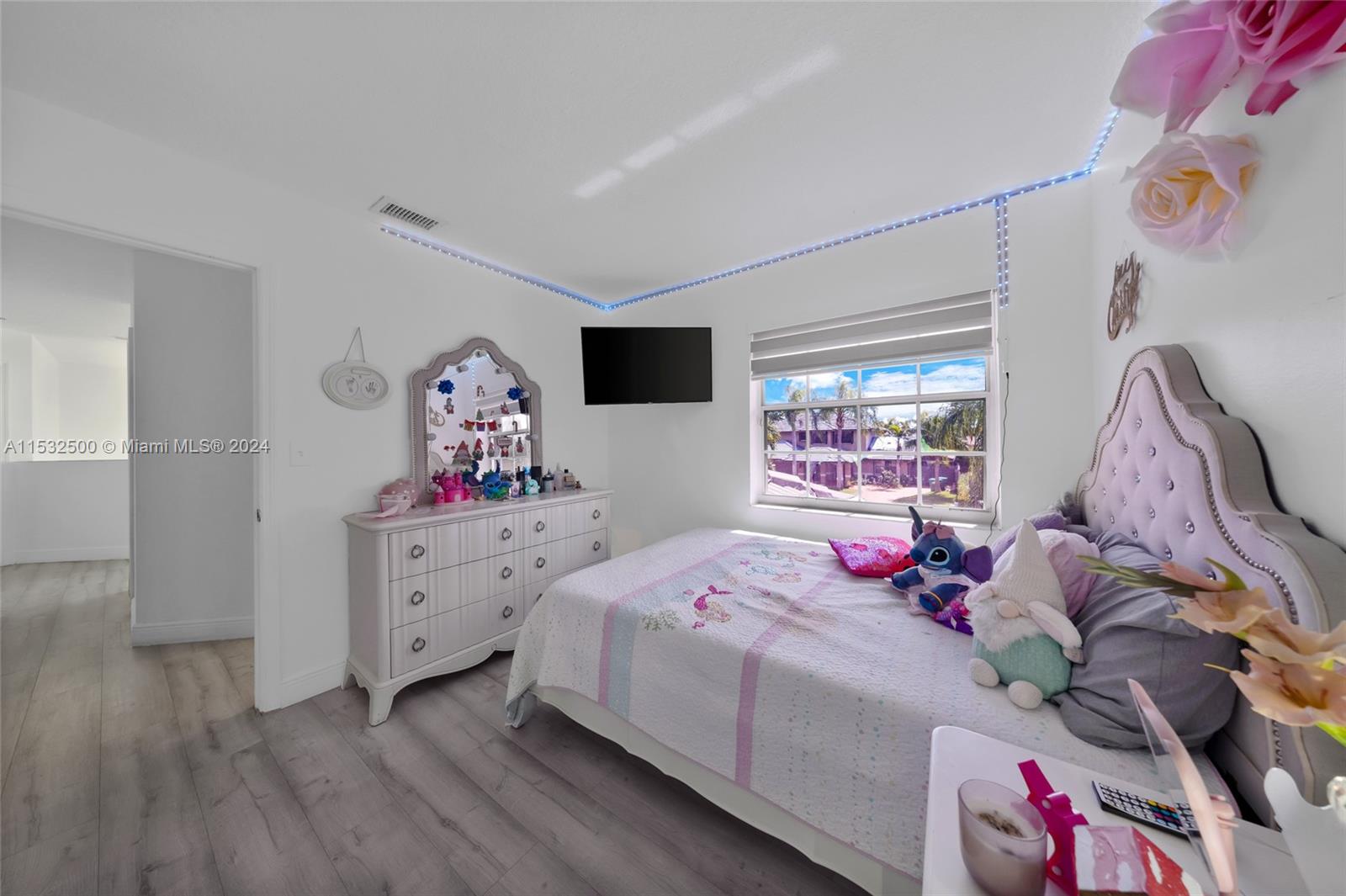 14755 SW 168th Ter, Miami, Florida 33187, 4 Bedrooms Bedrooms, ,3 BathroomsBathrooms,Residential,For Sale,14755 SW 168th Ter,A11532500