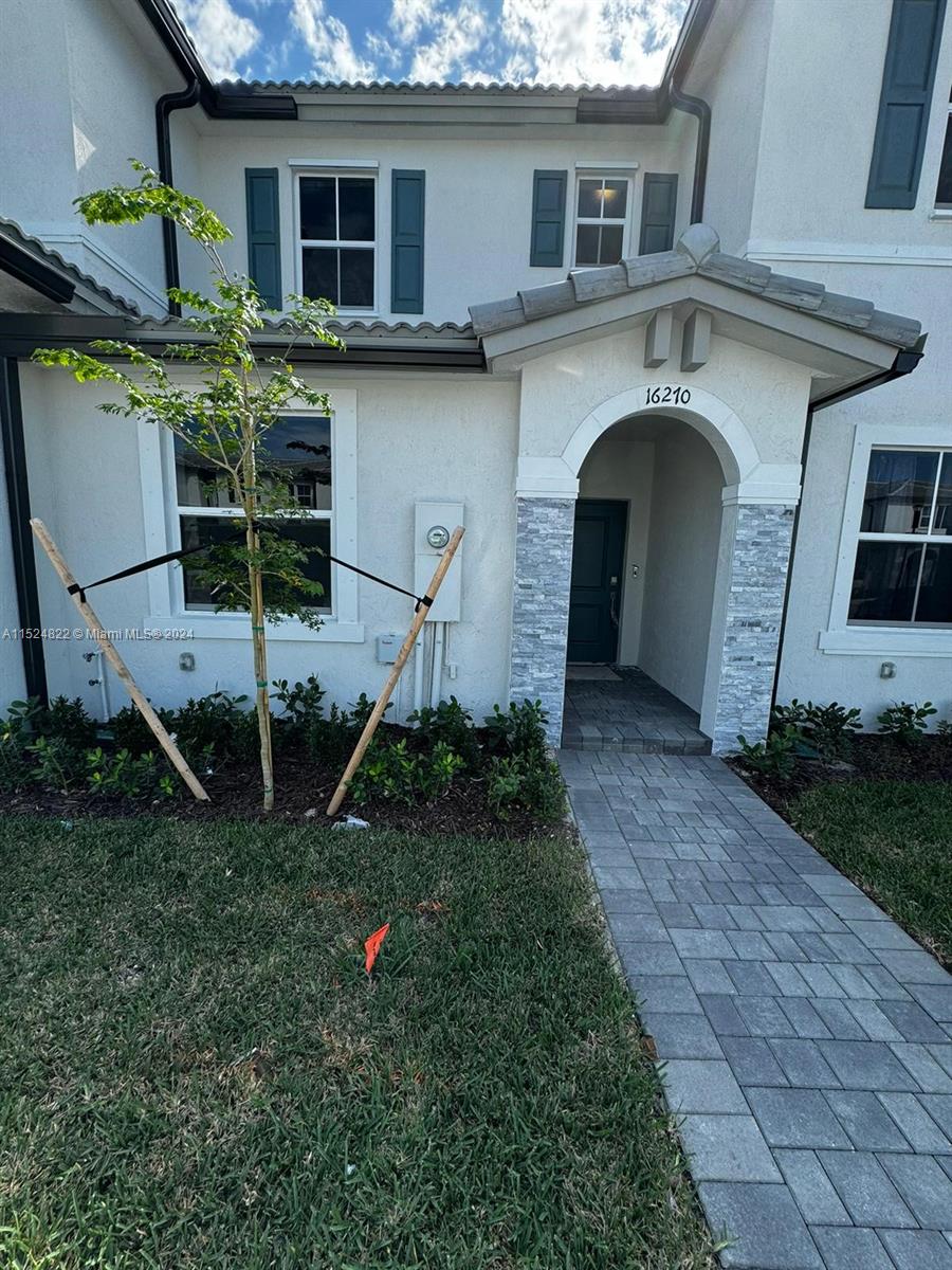 16270 SW 292nd St, Homestead, Florida 33033, 3 Bedrooms Bedrooms, ,3 BathroomsBathrooms,Residentiallease,For Rent,16270 SW 292nd St,A11524822