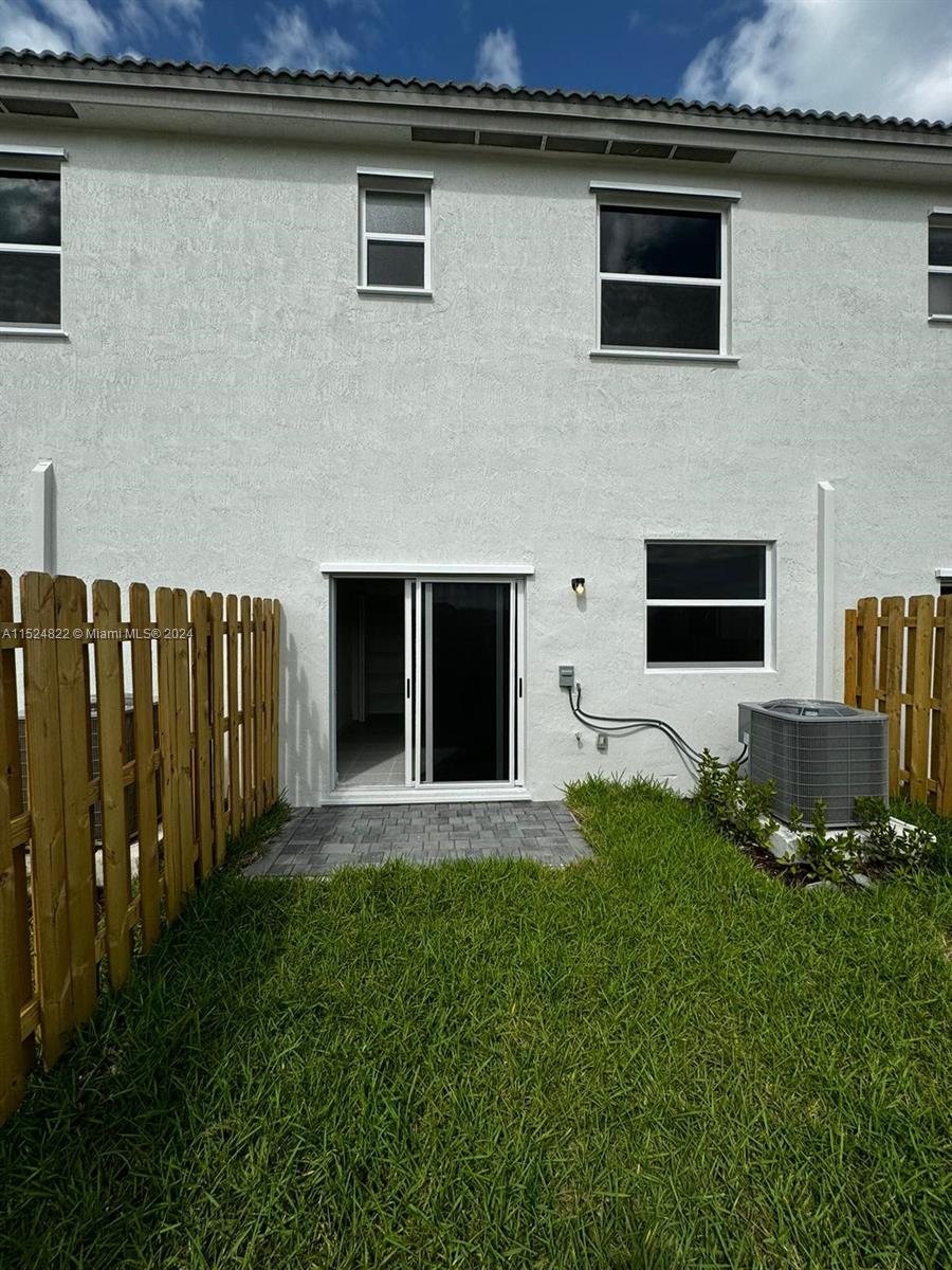 16270 SW 292nd St, Homestead, Florida 33033, 3 Bedrooms Bedrooms, ,3 BathroomsBathrooms,Residentiallease,For Rent,16270 SW 292nd St,A11524822