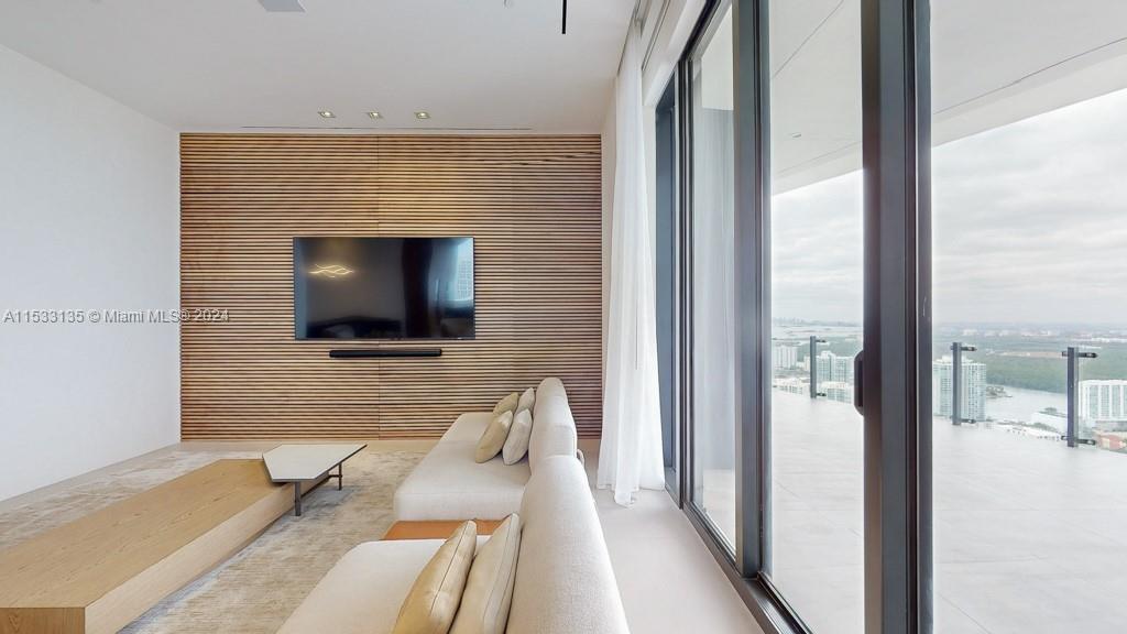 17141 Collins Ave, Sunny Isles Beach, FL, 33160 United States, 2 Bedrooms Bedrooms, ,2 BathroomsBathrooms,Residential,For Sale,Collins Ave,A11533135