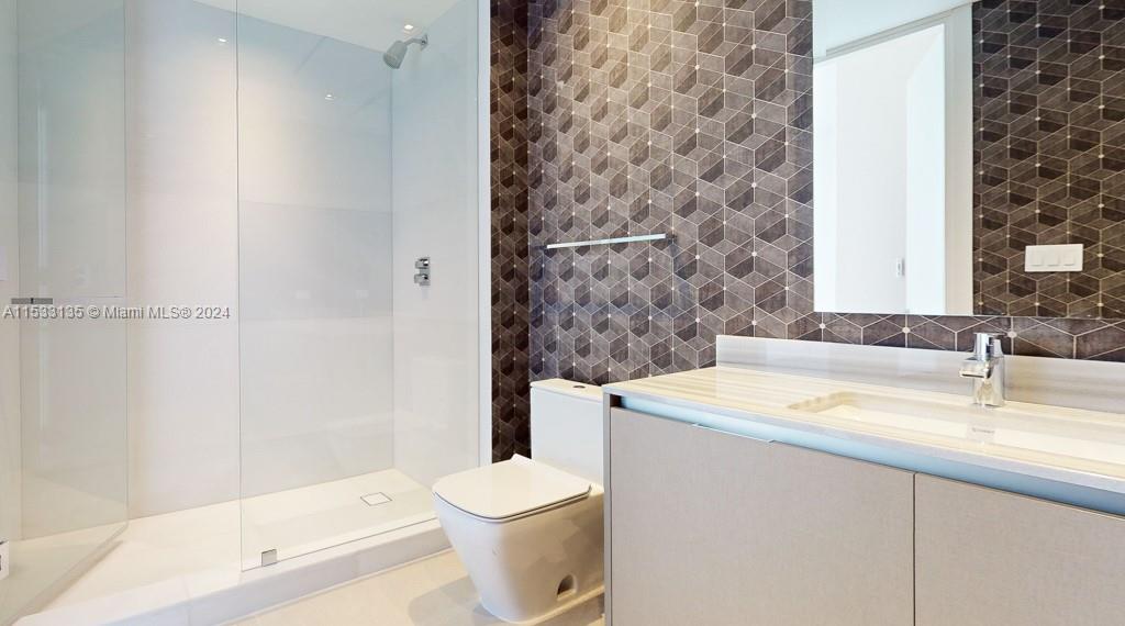 17141 Collins Ave, Sunny Isles Beach, FL, 33160 United States, 2 Bedrooms Bedrooms, ,2 BathroomsBathrooms,Residential,For Sale,Collins Ave,A11533135