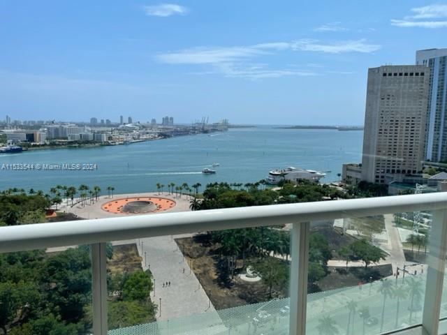 50 Biscayne Blvd 2010, Miami, Florida 33132, 3 Bedrooms Bedrooms, ,2 BathroomsBathrooms,Residentiallease,For Rent,50 Biscayne Blvd 2010,A11533544