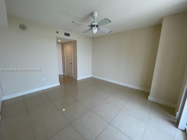 50 Biscayne Blvd 2010, Miami, Florida 33132, 3 Bedrooms Bedrooms, ,2 BathroomsBathrooms,Residentiallease,For Rent,50 Biscayne Blvd 2010,A11533544
