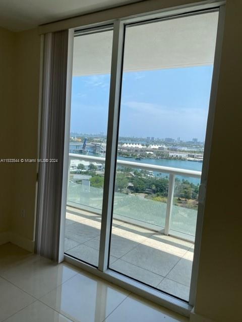 50 Biscayne Blvd 2010, Miami, Florida 33132, 3 Bedrooms Bedrooms, ,2 BathroomsBathrooms,Residentiallease,For Rent,50 Biscayne Blvd 2010,A11533544