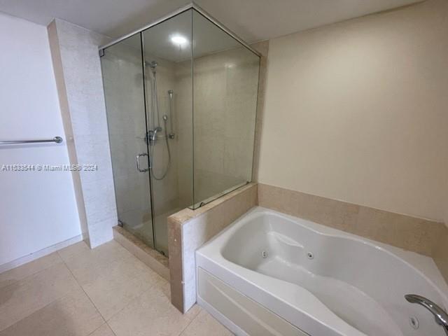 50 Biscayne Blvd 2010, Miami, Florida 33132, 3 Bedrooms Bedrooms, ,2 BathroomsBathrooms,Residentiallease,For Rent,50 Biscayne Blvd 2010,A11533544