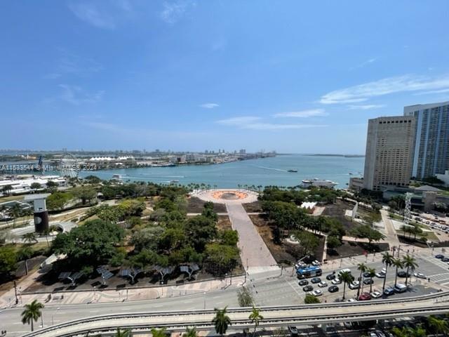 50 Biscayne Blvd 2010, Miami, Florida 33132, 3 Bedrooms Bedrooms, ,2 BathroomsBathrooms,Residentiallease,For Rent,50 Biscayne Blvd 2010,A11533544