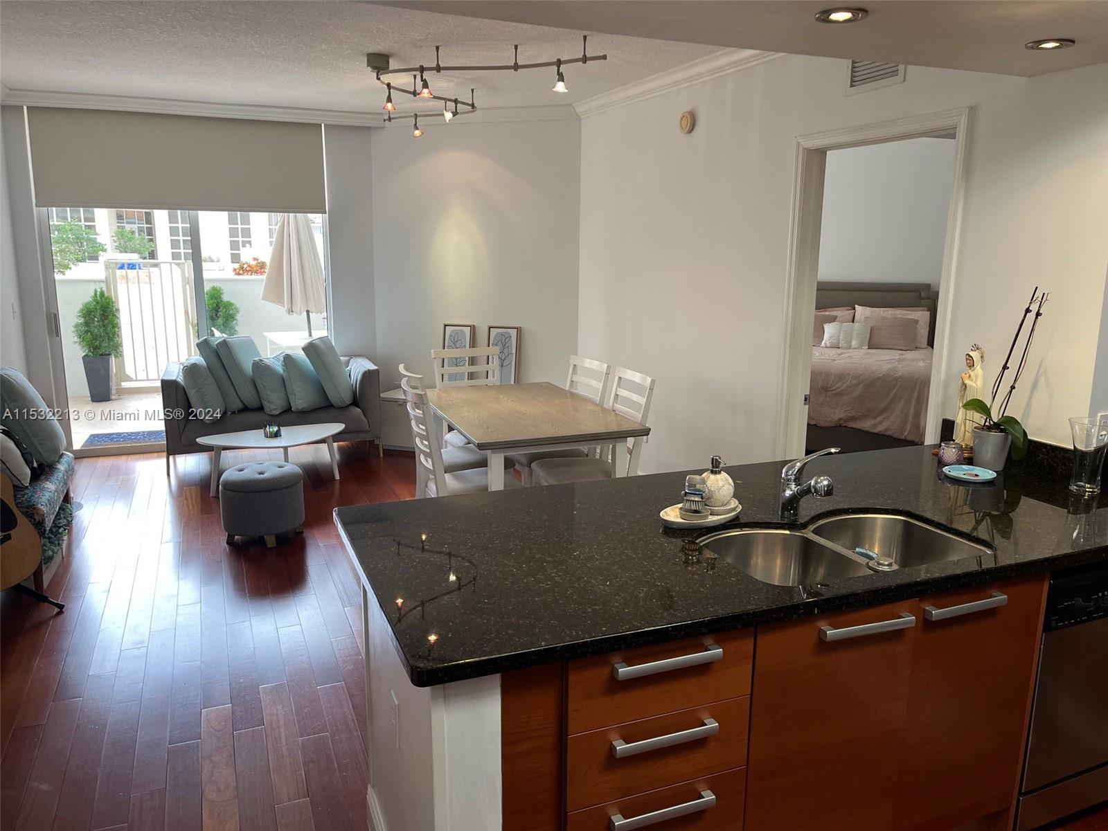 2030 S Douglas Rd 417, Coral Gables, Florida 33134, 2 Bedrooms Bedrooms, ,2 BathroomsBathrooms,Residentiallease,For Rent,2030 S Douglas Rd 417,A11532213