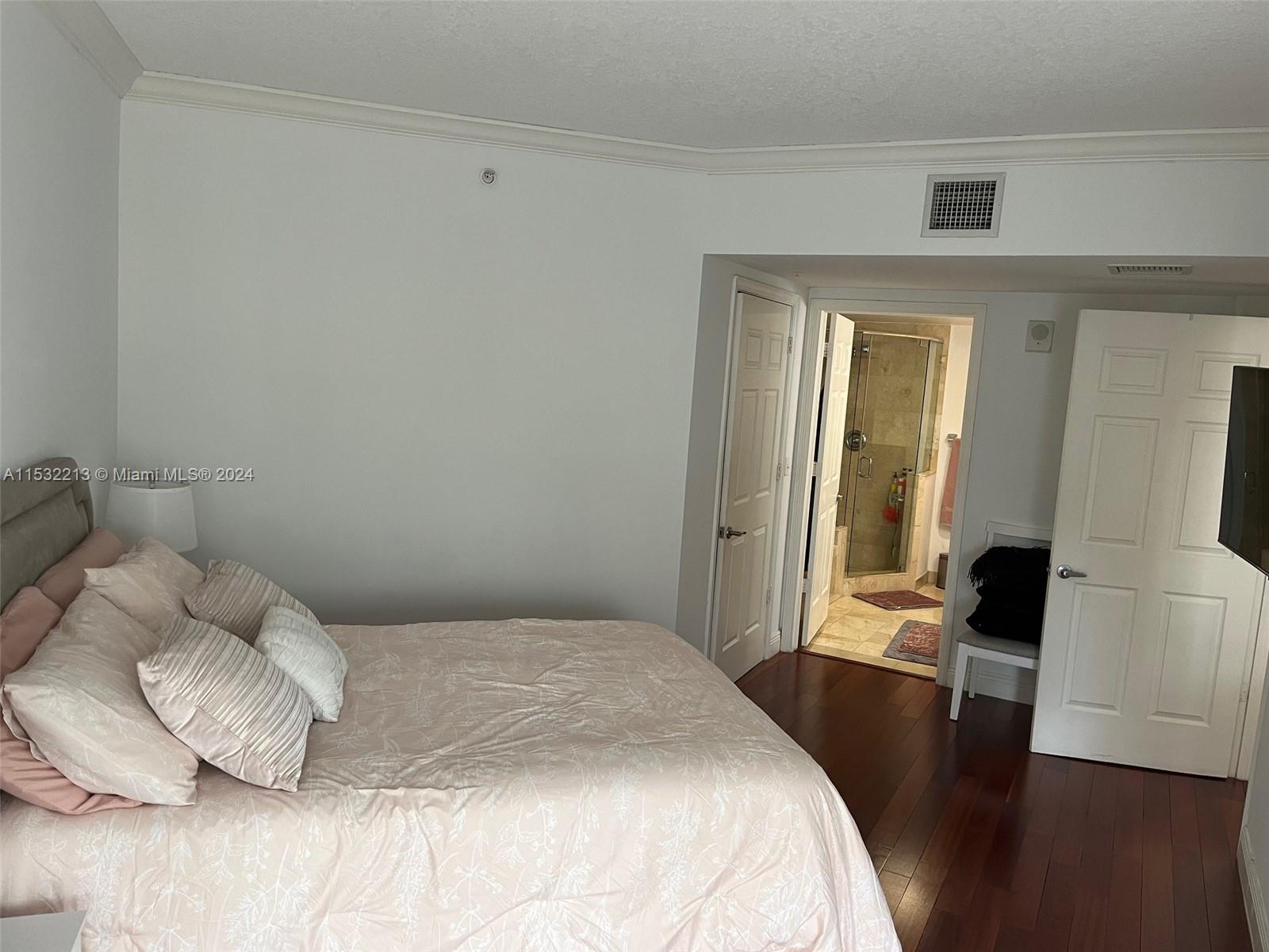 2030 S Douglas Rd 417, Coral Gables, Florida 33134, 2 Bedrooms Bedrooms, ,2 BathroomsBathrooms,Residentiallease,For Rent,2030 S Douglas Rd 417,A11532213