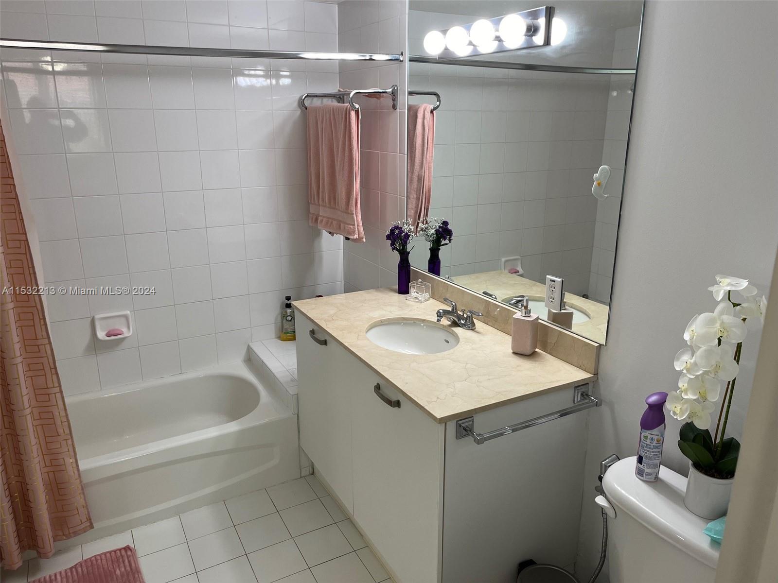 2030 S Douglas Rd 417, Coral Gables, Florida 33134, 2 Bedrooms Bedrooms, ,2 BathroomsBathrooms,Residentiallease,For Rent,2030 S Douglas Rd 417,A11532213