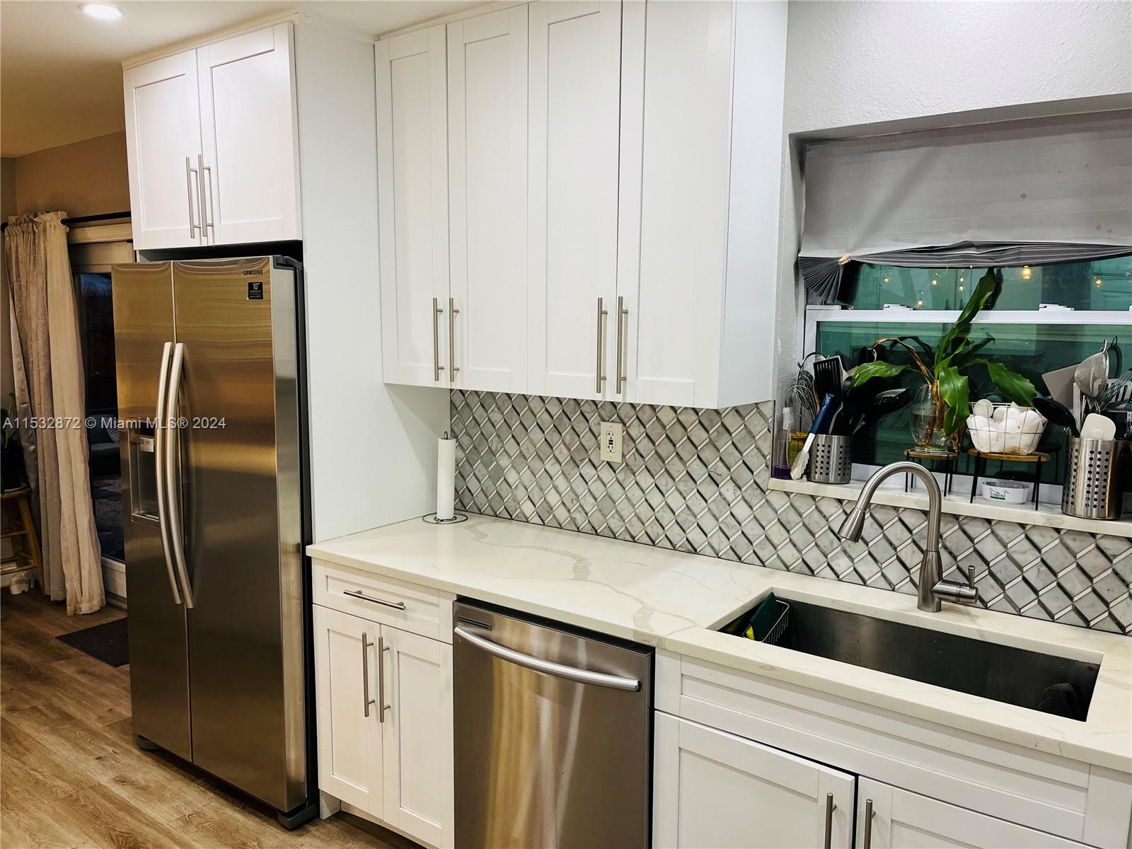 2518 Roosevelt St, Hollywood, Florida 33020, 2 Bedrooms Bedrooms, ,1 BathroomBathrooms,Residential,For Sale,2518 Roosevelt St,A11532872