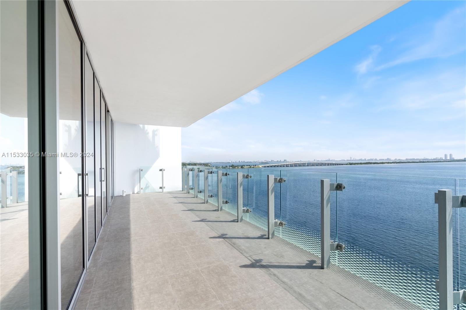 700 NE 26th Ter 901, Miami, Florida 33137, 3 Bedrooms Bedrooms, ,4 BathroomsBathrooms,Residentiallease,For Rent,700 NE 26th Ter 901,A11533035