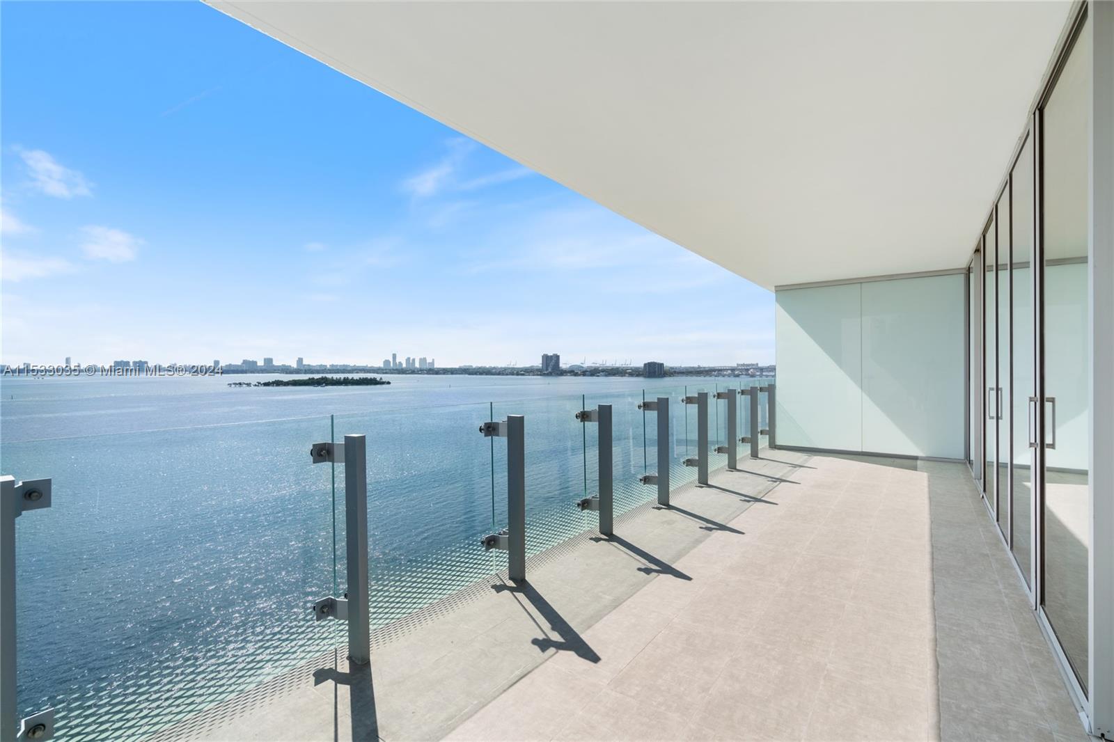 700 NE 26th Ter 901, Miami, Florida 33137, 3 Bedrooms Bedrooms, ,4 BathroomsBathrooms,Residentiallease,For Rent,700 NE 26th Ter 901,A11533035