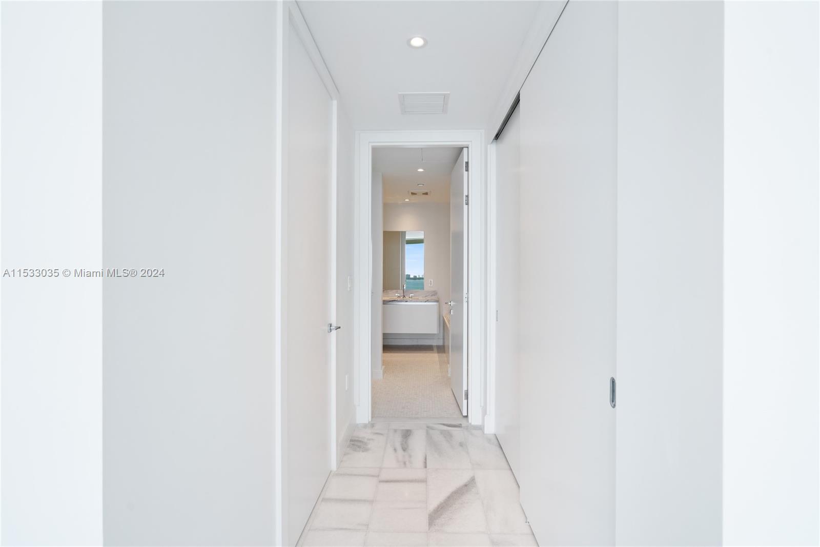 700 NE 26th Ter 901, Miami, Florida 33137, 3 Bedrooms Bedrooms, ,4 BathroomsBathrooms,Residentiallease,For Rent,700 NE 26th Ter 901,A11533035