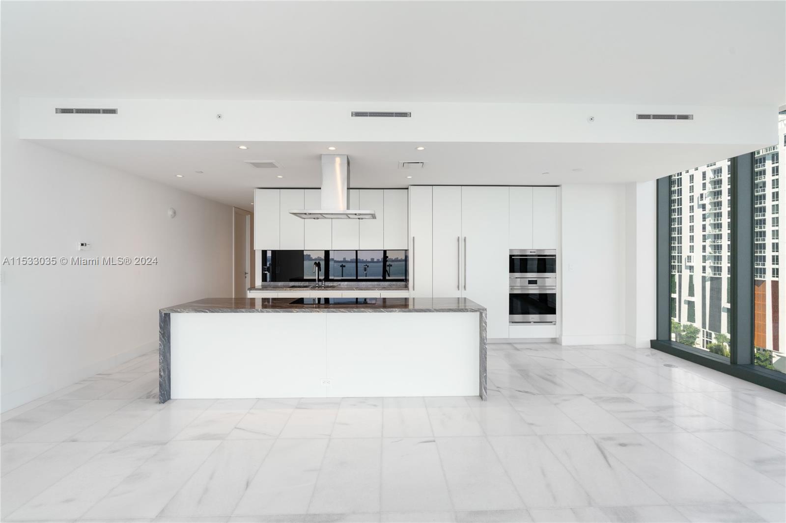 700 NE 26th Ter 901, Miami, Florida 33137, 3 Bedrooms Bedrooms, ,4 BathroomsBathrooms,Residentiallease,For Rent,700 NE 26th Ter 901,A11533035