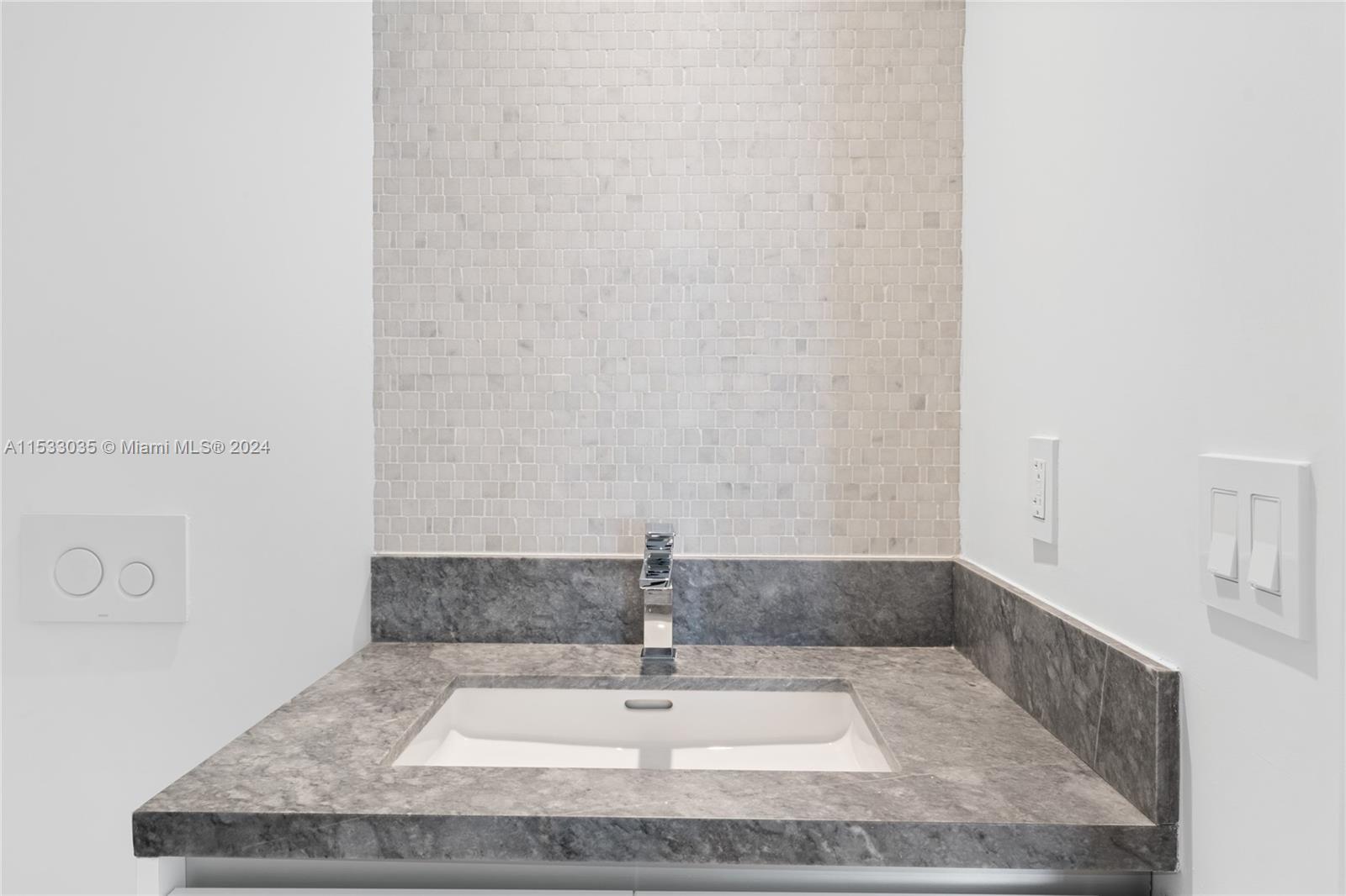 700 NE 26th Ter 901, Miami, Florida 33137, 3 Bedrooms Bedrooms, ,4 BathroomsBathrooms,Residentiallease,For Rent,700 NE 26th Ter 901,A11533035