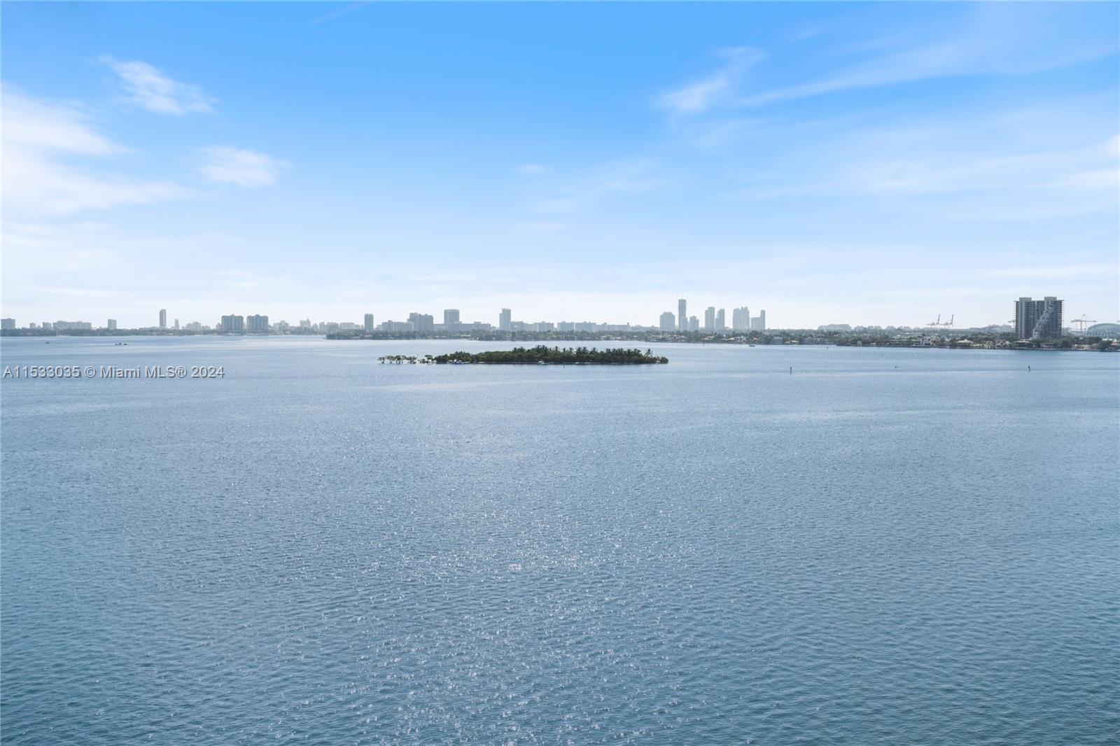 700 NE 26th Ter 901, Miami, Florida 33137, 3 Bedrooms Bedrooms, ,4 BathroomsBathrooms,Residentiallease,For Rent,700 NE 26th Ter 901,A11533035