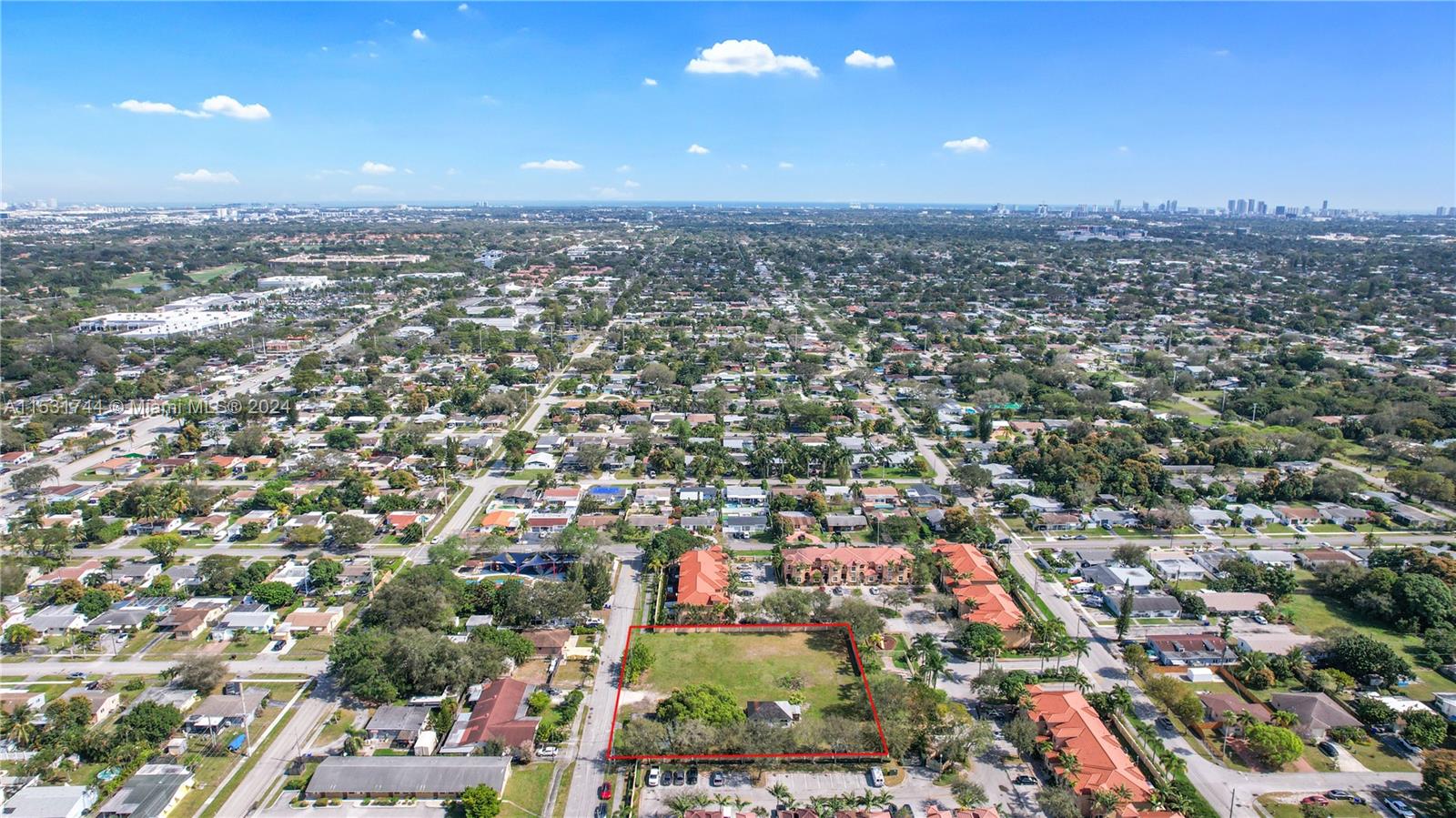 5830 Liberty St, Hollywood, Florida 33021, 2 Bedrooms Bedrooms, ,1 BathroomBathrooms,Residential,For Sale,5830 Liberty St,A11531744