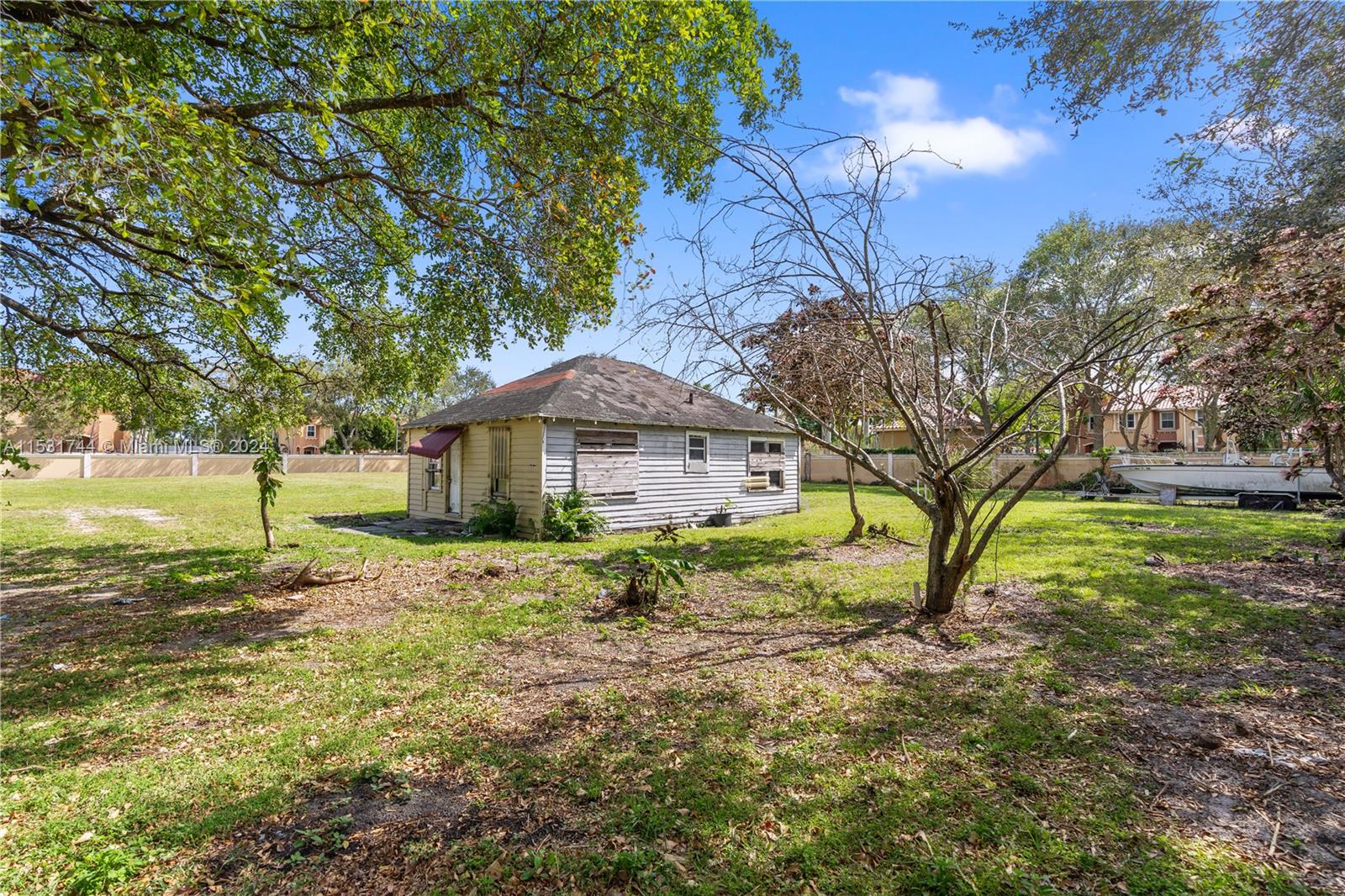 5830 Liberty St, Hollywood, Florida 33021, 2 Bedrooms Bedrooms, ,1 BathroomBathrooms,Residential,For Sale,5830 Liberty St,A11531744