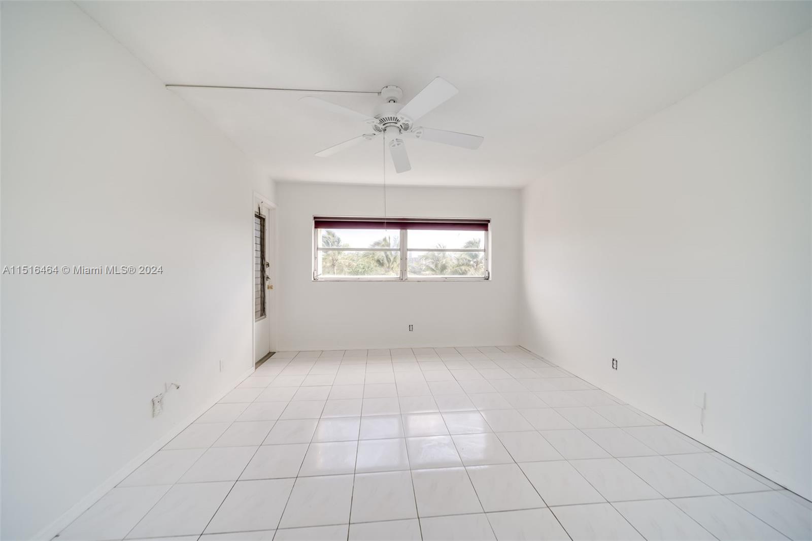 600 NE 14th Ave 421, Hallandale Beach, Florida 33009, 1 Bedroom Bedrooms, ,1 BathroomBathrooms,Residential,For Sale,600 NE 14th Ave 421,A11516464