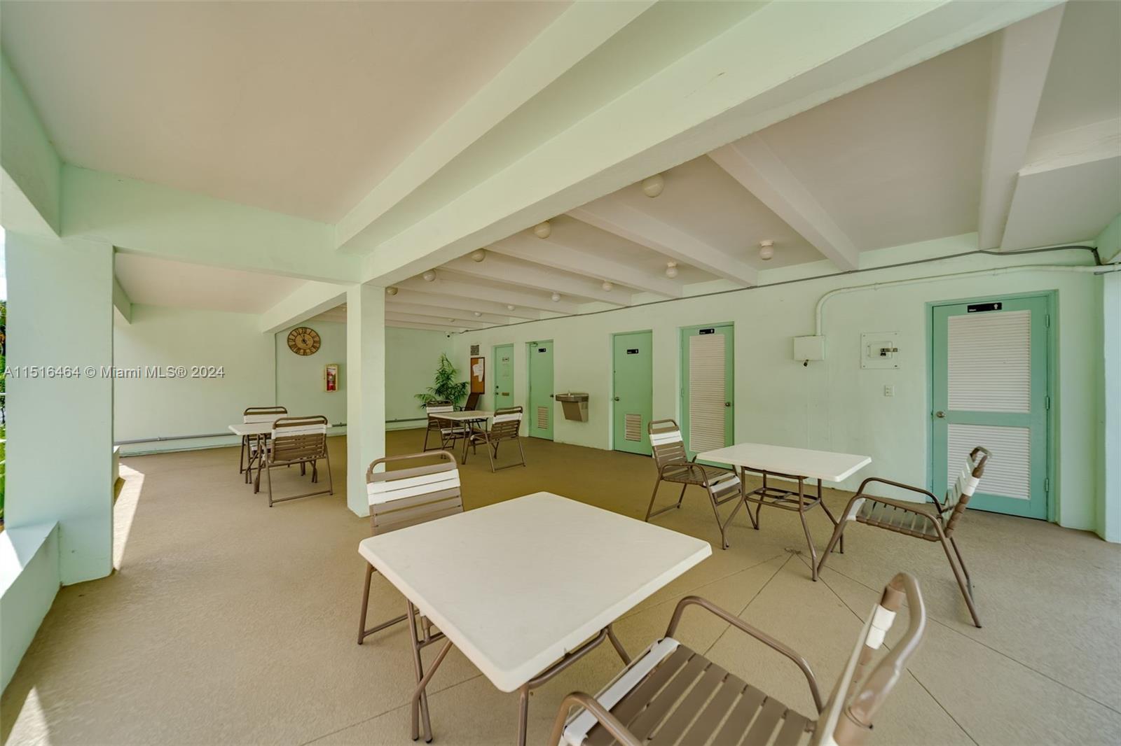 600 NE 14th Ave 421, Hallandale Beach, Florida 33009, 1 Bedroom Bedrooms, ,1 BathroomBathrooms,Residential,For Sale,600 NE 14th Ave 421,A11516464