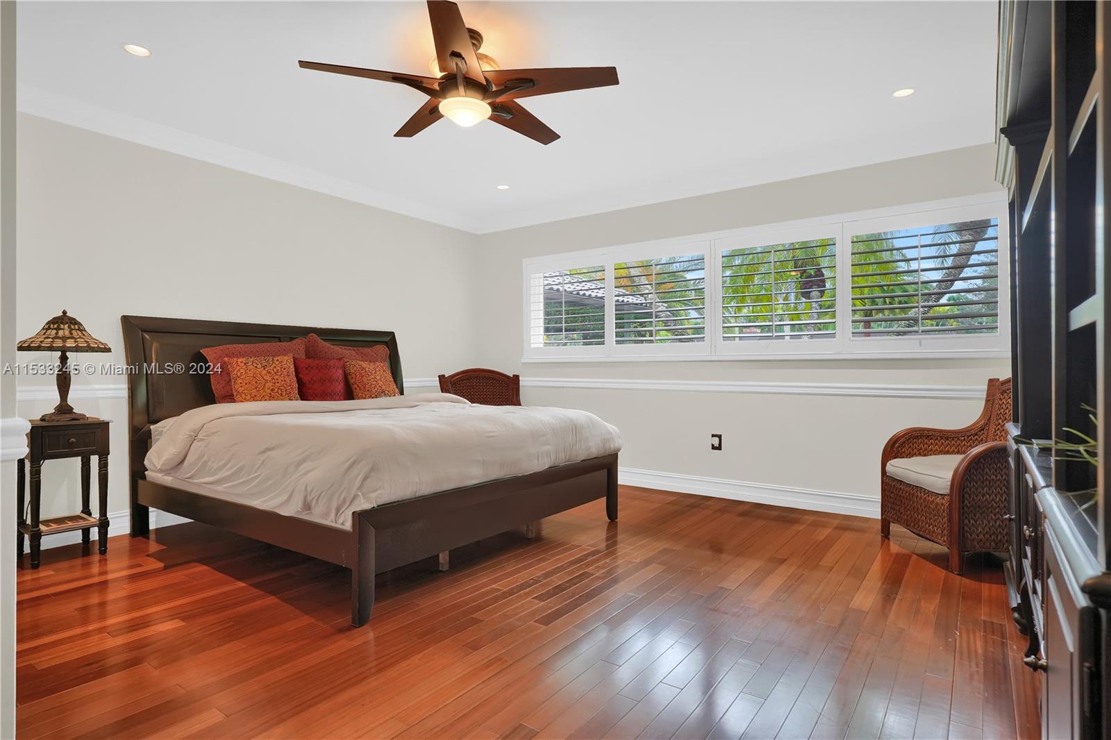 FOURTH BEDROOM/OFFICE