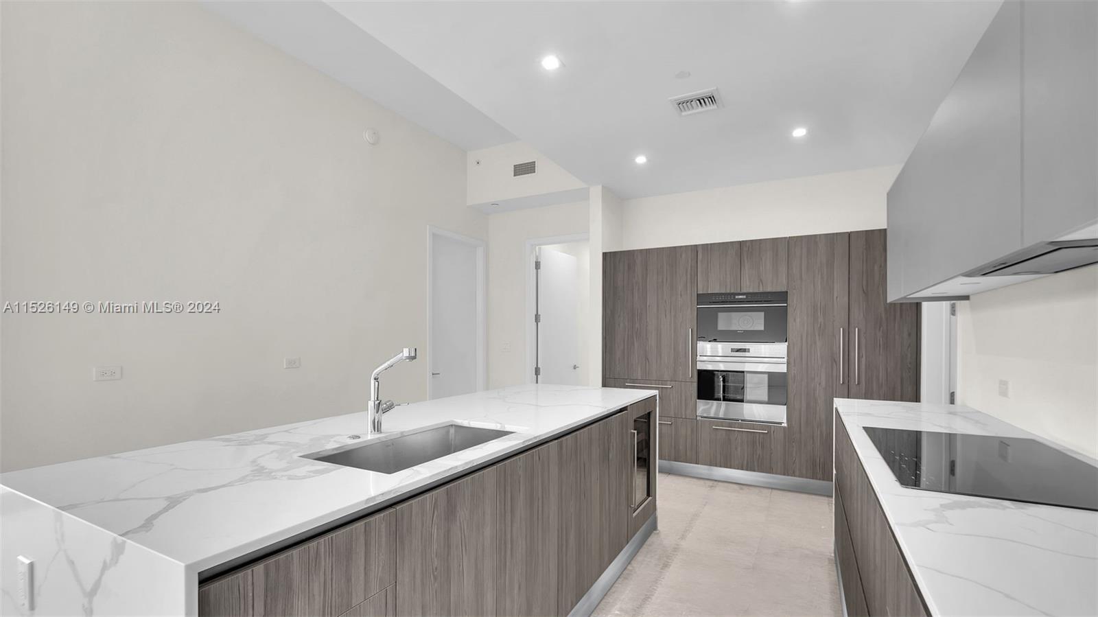 275 Giralda Ave, Coral Gables, FL, 33134 United States, 5 Bedrooms Bedrooms, ,5 BathroomsBathrooms,Residential,For Sale,Giralda Ave,A11526149