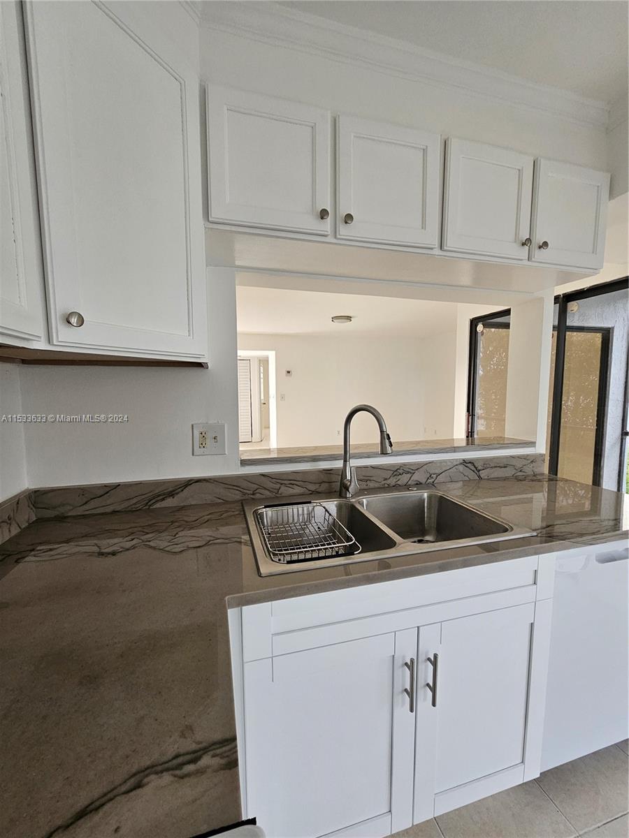 1403 S Liberty Ave 1403K, Homestead, Florida 33034, 3 Bedrooms Bedrooms, ,2 BathroomsBathrooms,Residentiallease,For Rent,1403 S Liberty Ave 1403K,A11533633