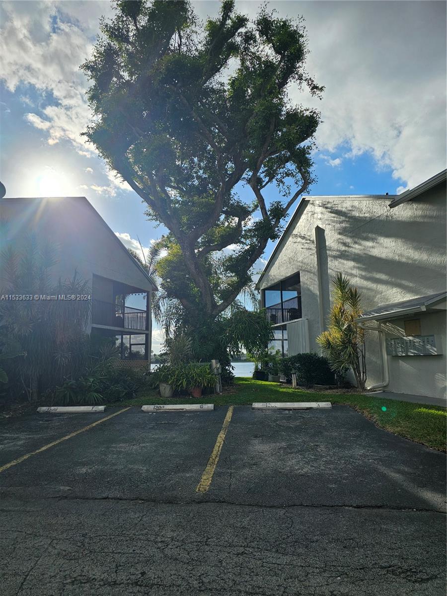 1403 S Liberty Ave 1403K, Homestead, Florida 33034, 3 Bedrooms Bedrooms, ,2 BathroomsBathrooms,Residentiallease,For Rent,1403 S Liberty Ave 1403K,A11533633