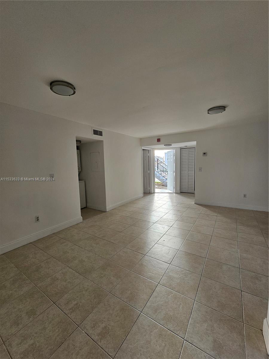 1403 S Liberty Ave 1403K, Homestead, Florida 33034, 3 Bedrooms Bedrooms, ,2 BathroomsBathrooms,Residentiallease,For Rent,1403 S Liberty Ave 1403K,A11533633