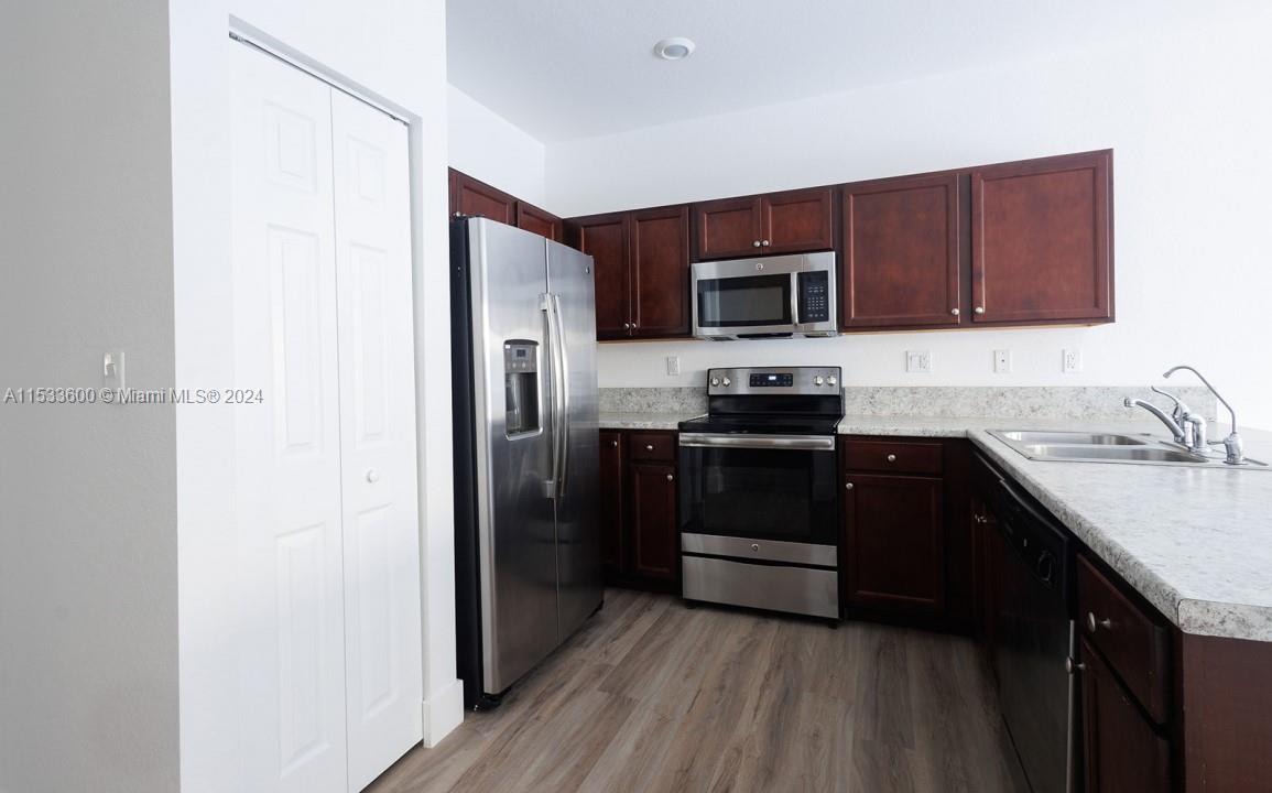 151 SE 34th Ave 151, Homestead, Florida 33033, 3 Bedrooms Bedrooms, ,2 BathroomsBathrooms,Residential,For Sale,151 SE 34th Ave 151,A11533600