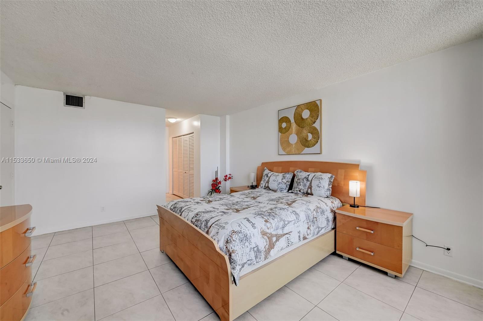 3800 S Ocean Dr 1123, Hollywood, Florida 33019, 1 Bedroom Bedrooms, ,1 BathroomBathrooms,Residential,For Sale,3800 S Ocean Dr 1123,A11533650