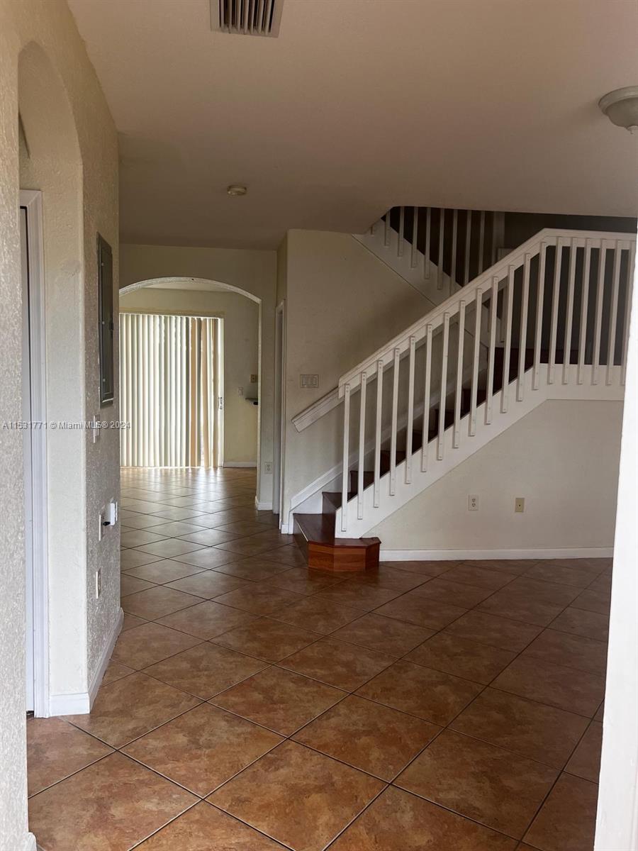 2612 SE 15th Pl 325, Homestead, Florida 33035, 3 Bedrooms Bedrooms, ,2 BathroomsBathrooms,Residentiallease,For Rent,2612 SE 15th Pl 325,A11531771