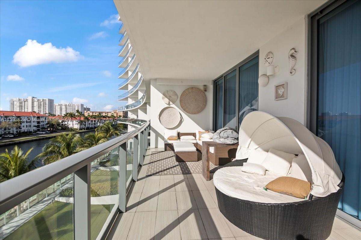 3250 NE 188th St 305, Aventura, Florida 33180, 3 Bedrooms Bedrooms, ,5 BathroomsBathrooms,Residentiallease,For Rent,3250 NE 188th St 305,A11533673