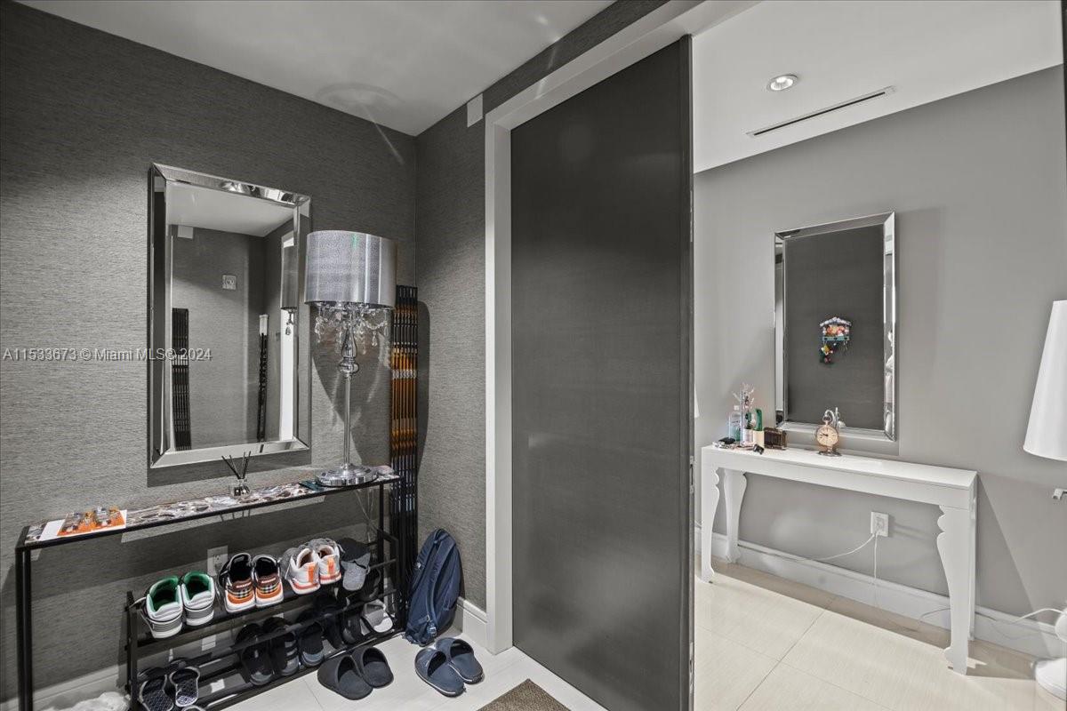 3250 NE 188th St 305, Aventura, Florida 33180, 3 Bedrooms Bedrooms, ,5 BathroomsBathrooms,Residentiallease,For Rent,3250 NE 188th St 305,A11533673