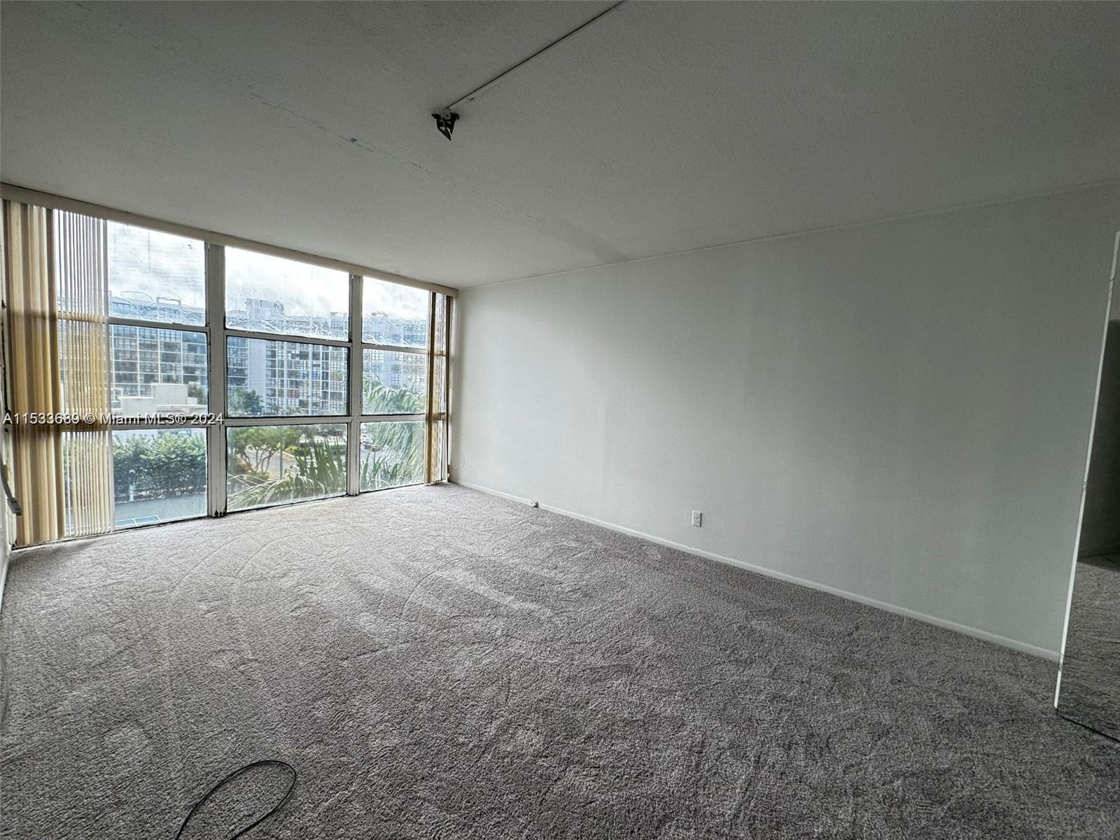 1000 Parkview Dr 520, Hallandale Beach, Florida 33009, 2 Bedrooms Bedrooms, ,2 BathroomsBathrooms,Residentiallease,For Rent,1000 Parkview Dr 520,A11533689