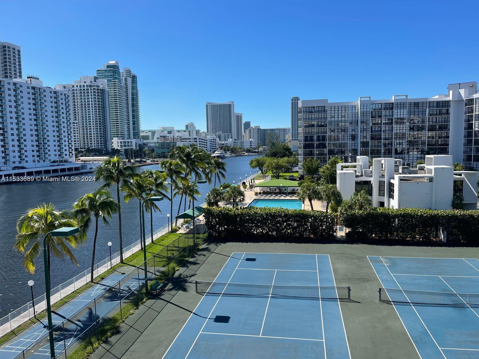 1000 Parkview Dr 520, Hallandale Beach, Florida 33009, 2 Bedrooms Bedrooms, ,2 BathroomsBathrooms,Residentiallease,For Rent,1000 Parkview Dr 520,A11533689